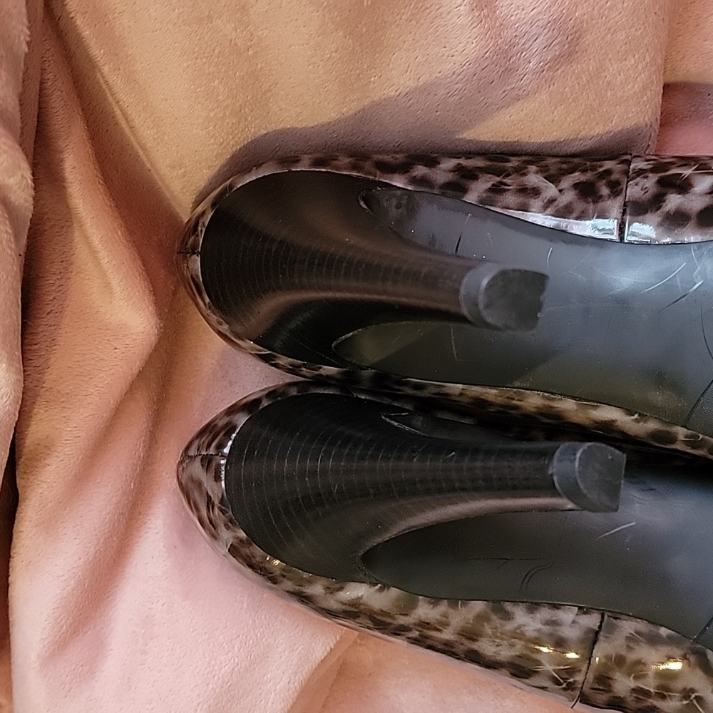 SOLD. Franco Sarto leopard heels - Picture 4 of 5